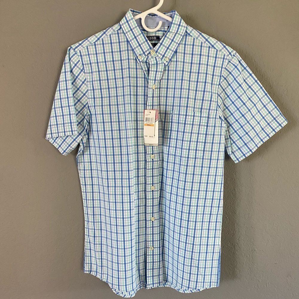 Izod men’s button down size small